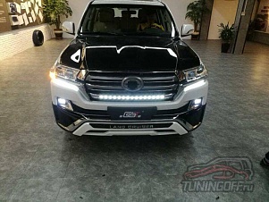 Решетка радиатора с ходовыми огнями Toyota Land Cruiser 200 2016-