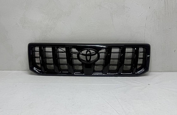 Решётка радиатора (черная) TOYOTA LAND CRUISER PRADO 120 (2002-2009)