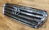 Решетка радиатора (хром серая) TOYOTA LAND CRUISER 200