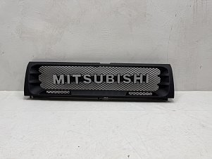 Решётка радиатора MITSUBISHI PAJERO / MONTERO