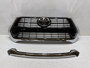 Решетка радиатора TOYOTA HILUX PICK UP / REVO (2015-)