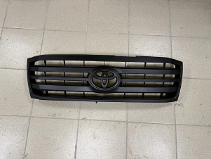 Решётка радиатора (черная) TOYOTA LAND CRUISER 100 (04-07)